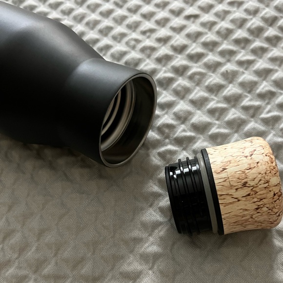 Green Canteen Drinkware - Picture 6 of 6